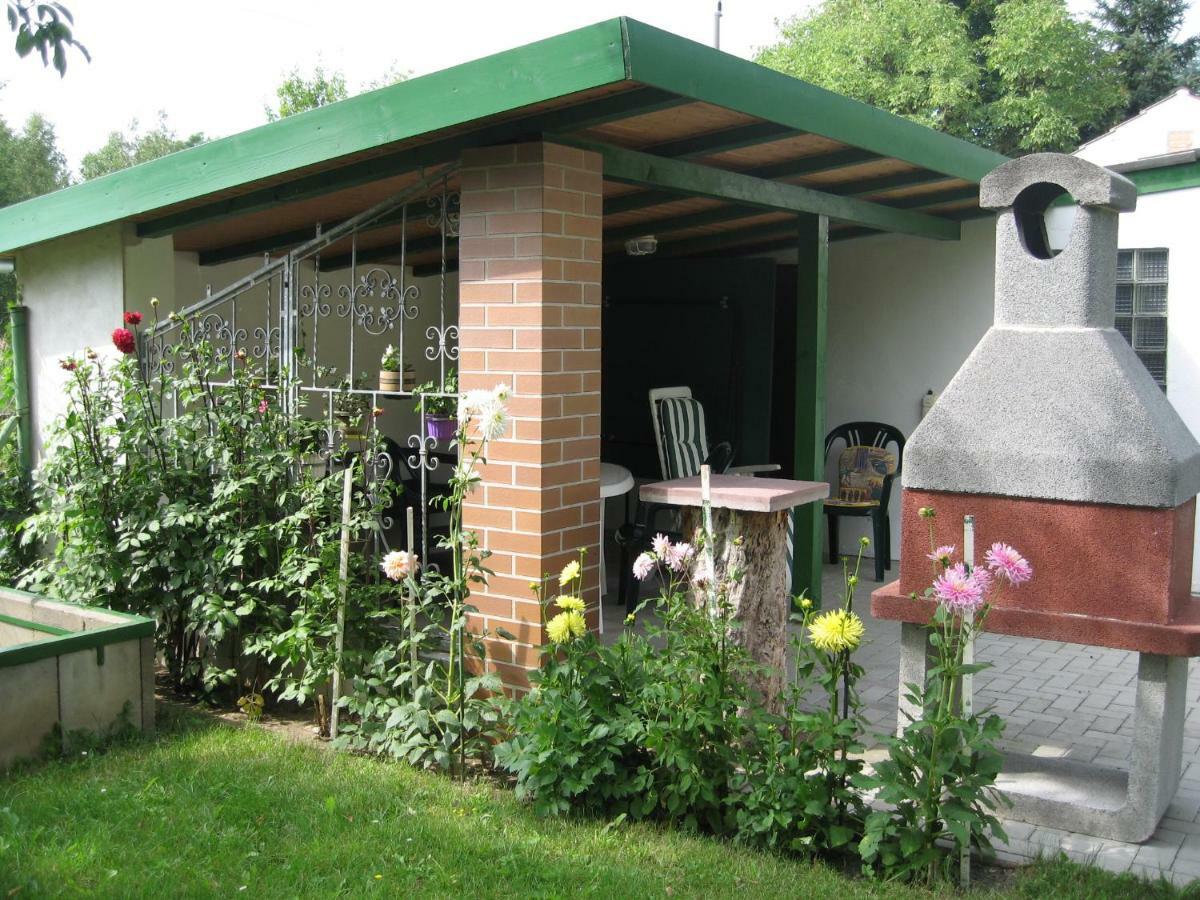 Ferienwohnung Zum Dorfschullehrer Lübbenau Exterior foto